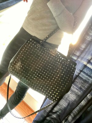 VALENTINOのショルダーバック♪★ROCKSTUD SPIKE HOBO S★ 多色 Valentino Garavani Rockstud Spike Small Laminated Nappa Bag