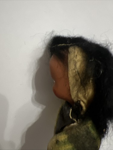 Vintage Bully Good Skookum 9.5” Native American Indian Character Doll In Box - Picture 4 of 7