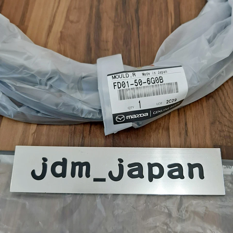 MAZDA RX-7 FD3S 1991-1998 Juego de molduras de parabrisas de césped delantero y trasero genuino NUEVO Foto 4 de 4