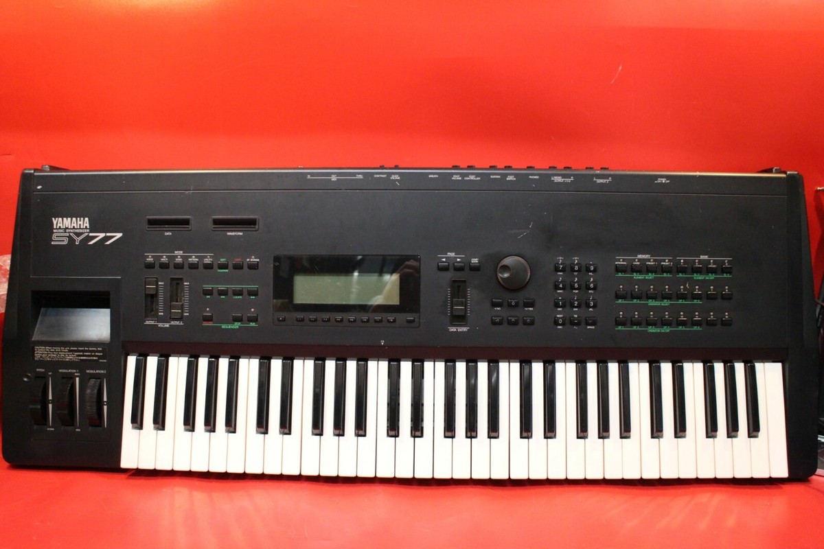 USED YAMAHA SY77 Vintage Synthesizer Keyboard SY 77 U1013 211104