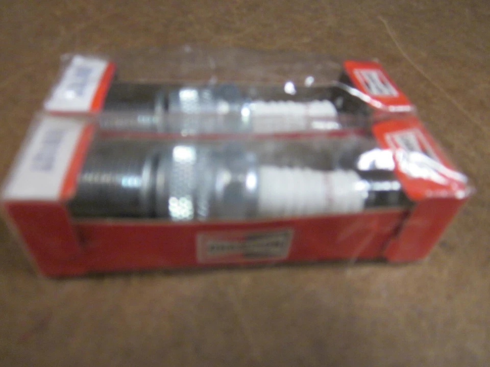 2 Bujías Champion RN12Y Nuevo Antiguo Stock Foto 3 de 3