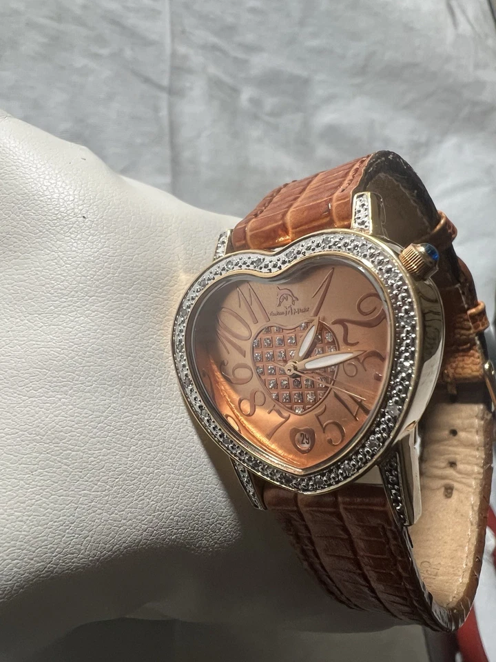 Reloj Techno Master Diamante, Mujer, Forma Corazón, Chapado en Oro 14k, Cuero Marrón Foto 2 de 4