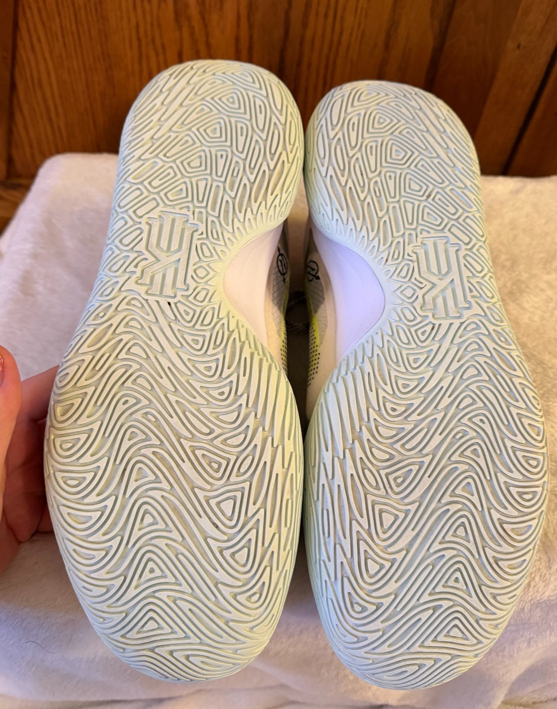 Nike Kyrie Flytrap 5 EP 'White Volt' Basketball A… - image 8