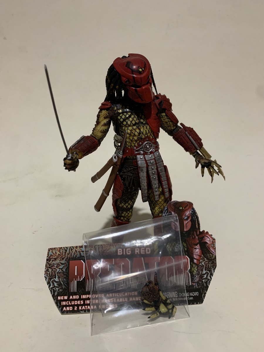Neca Big Red Predator 2010 - 7