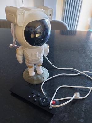 Astronaut Galaxy Star Projektor Nachtlicht - Top Zustand