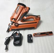 Paslode CF325XP 905600 7.2-Volt Lithium-Ion 30° Cordless Framing Nailer, Battery