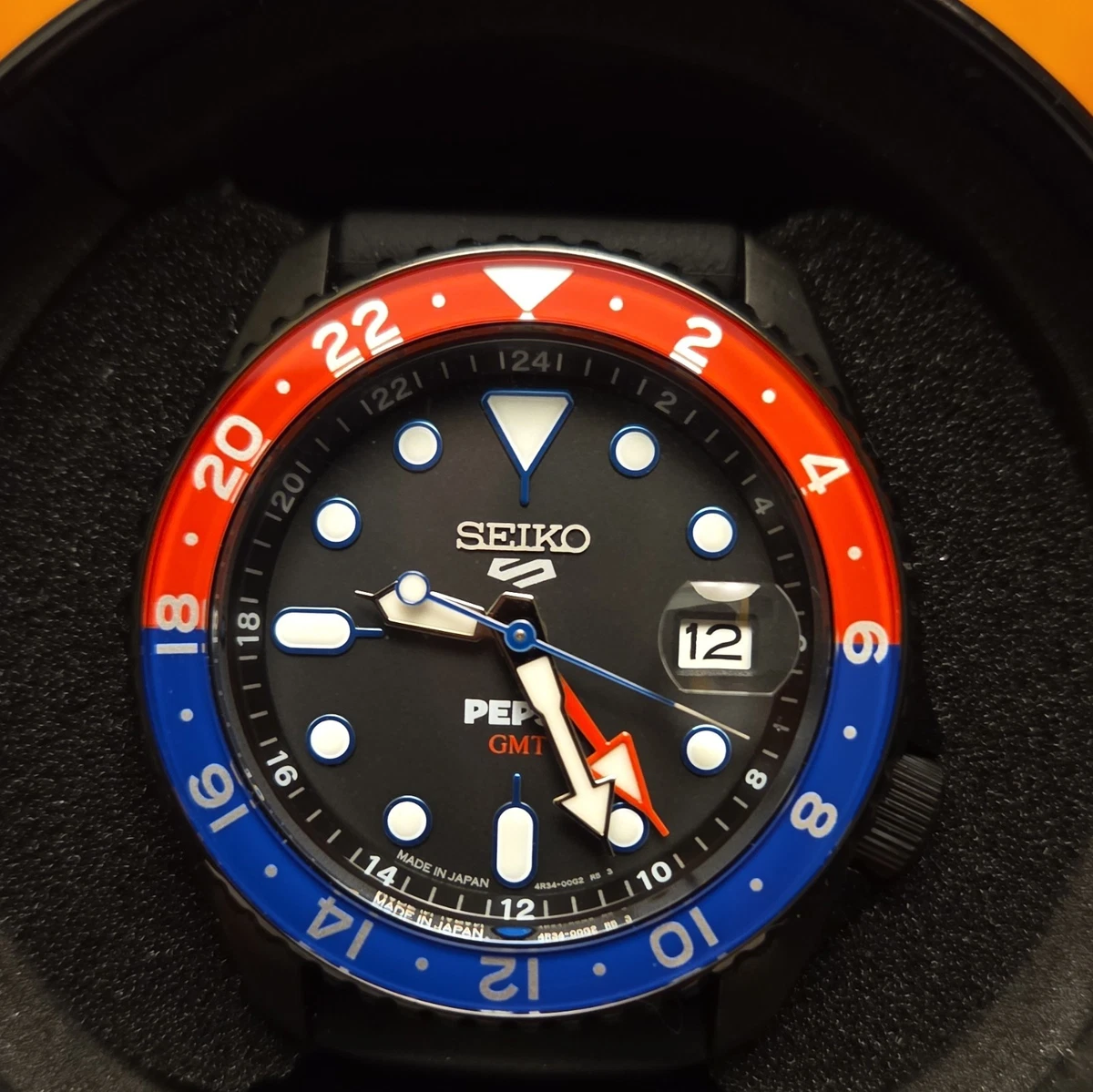 Seiko 5 Sports Mechanical (Automatic) Rubber Band Wristwatches for
