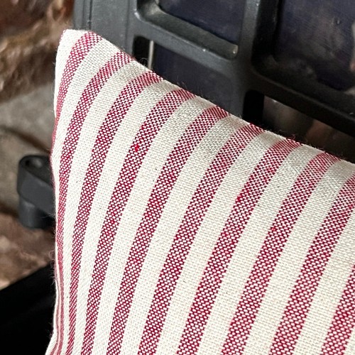 1376. RED STRIPE LINEN LOOK 100% Cotton Cushion Cover, Various sizes - Picture 2 of 5