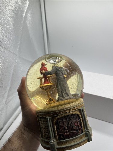 Harry Potter San Francisco Music Box Water Globe Dumbledore w Fawkes WORKS Read - Picture 7 of 9