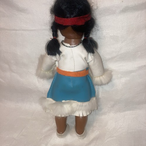 Vintage NATIVE AMERICAN INDIAN PLASTIC DOLL Blue Beaded Dress 11” Made In Hong - Picture 5 of 5