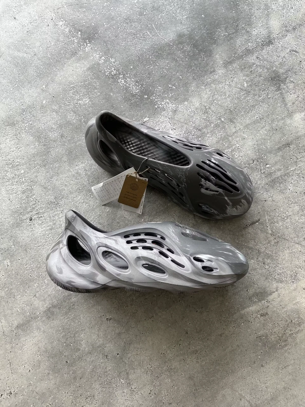 ADIDAS YEEZY FOAM RUNNER MX GRANITO INEDITO TAGLIA US 12