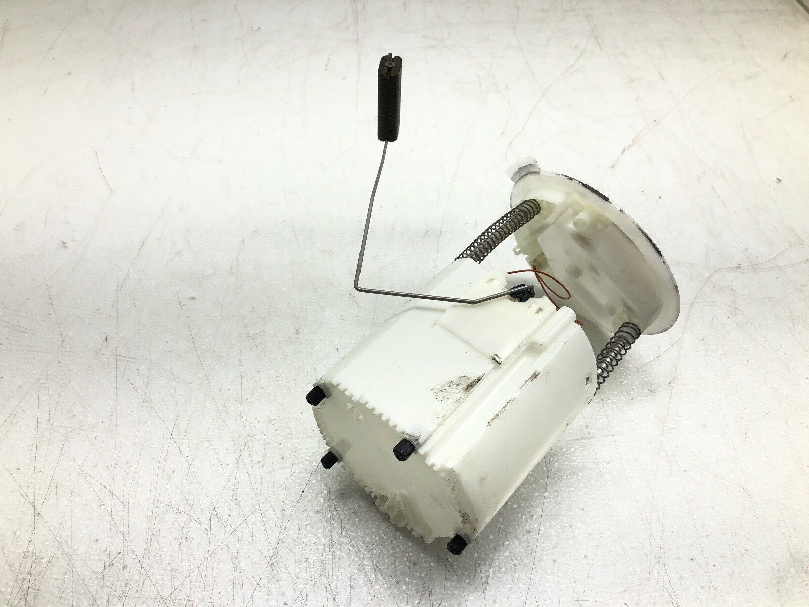 2014-2020 MASERATI QUATTROPORTE FUEL PUMP SENDING UNIT SET X2 OEM.