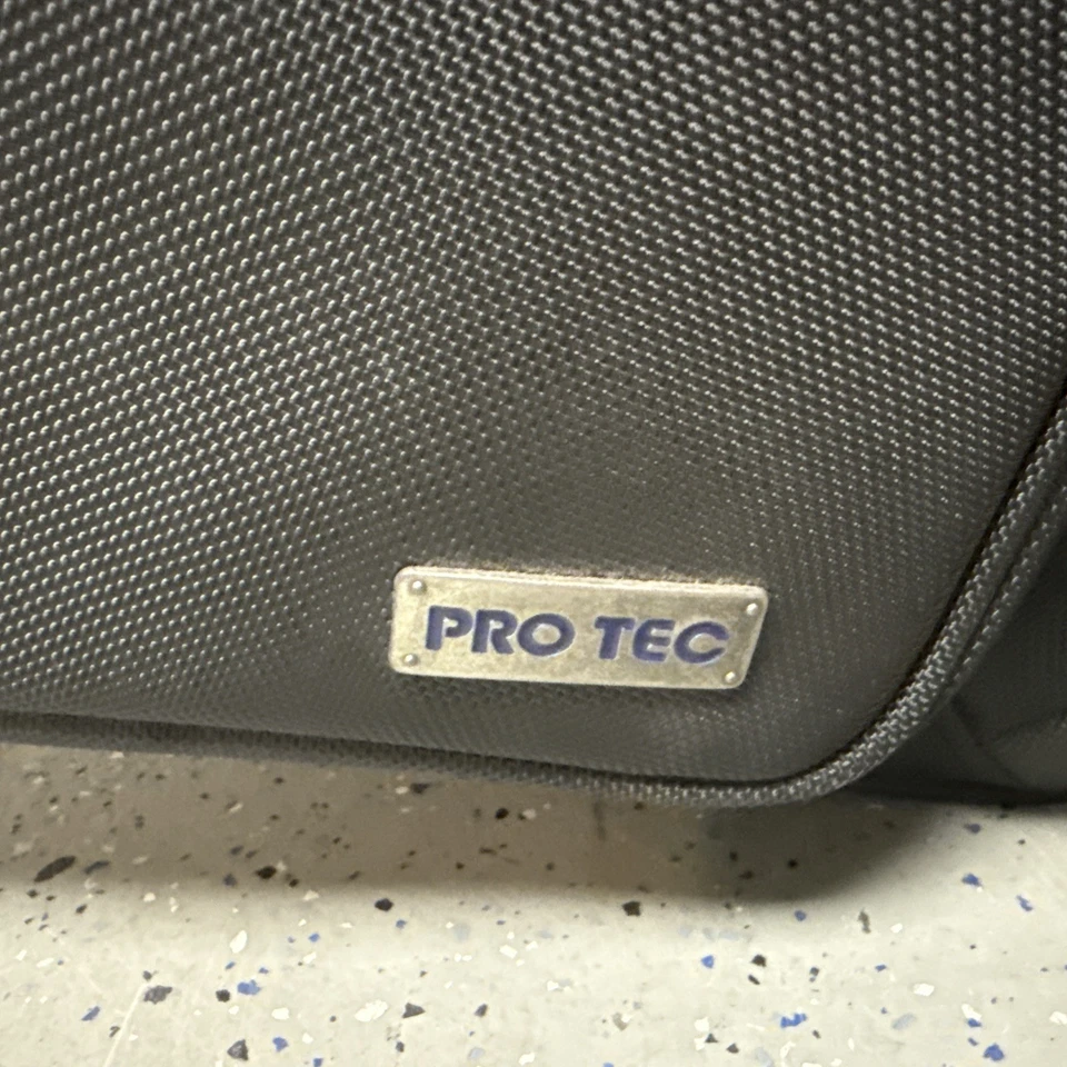 Protec Contoured PRO PAC French Horn Case - Image 3 of 4