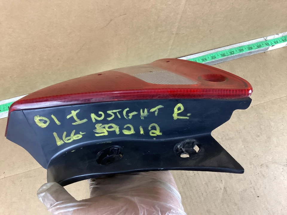 Luz trasera derecha del lado del pasajero Honda Insight 2000-2006 OEM Foto 4 de 4