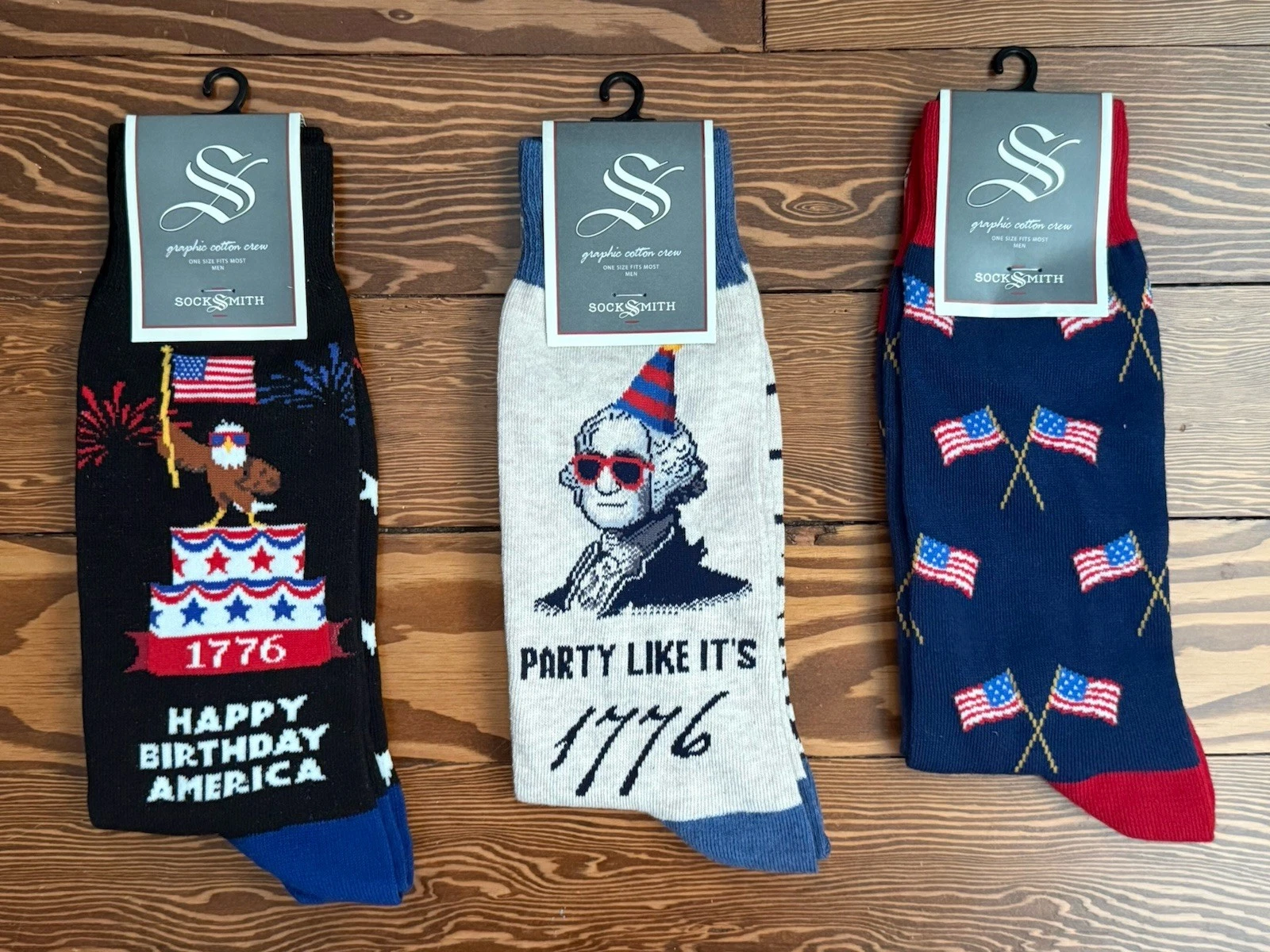 NWT 3 Pair Socksmith Mens Crew Socks: Patriotic Flags, Let Freedom Fly, Party