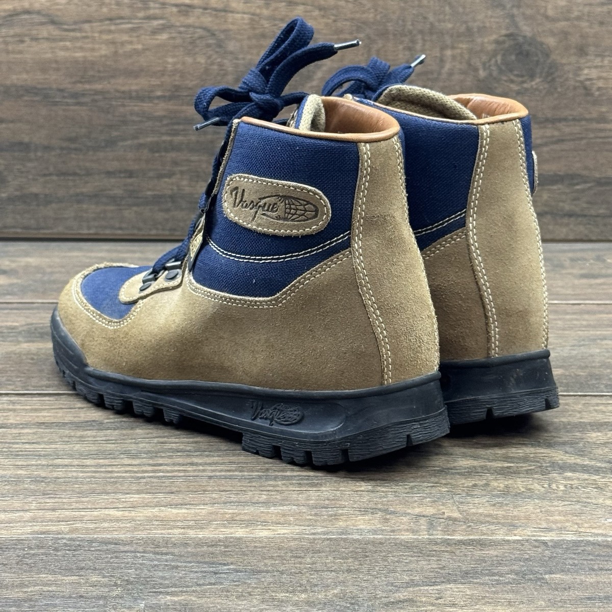 VTG Vasque Skywalk Hiking Boots Gore-Tex Sz 7.5 M Tan‎ Navy Suede Gorpcore Italy Vintage Vasque Hiking Boots Womens 8 Tan/Blue Gore-Tex Suede  main image 3