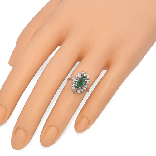Vintage 18k Yellow Gold Marquise Emerald Diamond Ring - Picture 3 of 7