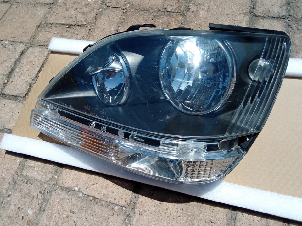 Conjunto de faros laterales del conductor Lexus RX300 2001 2002 2003 TYC Foto 4 de 4