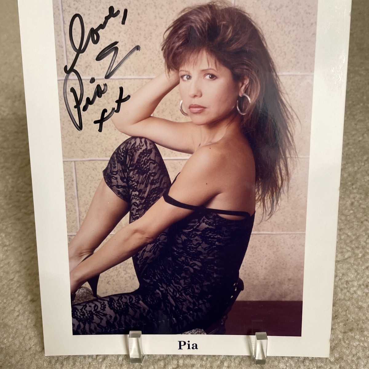PIA ZADORA Actress Singer Autograph Signature on 10