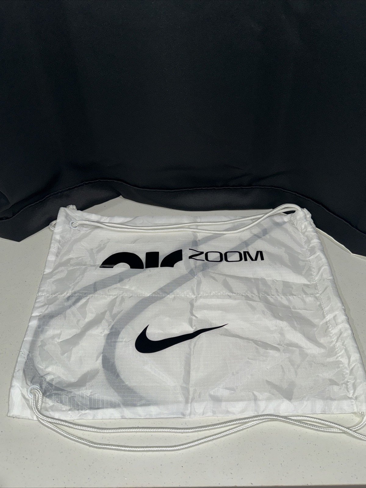 Nike Air Zoom Shoe Storage Travel Gym Bag Carry Tote Drawstring White Black