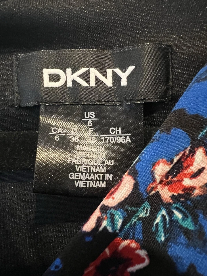 Vestido floral negro DKNY 6 cinturones Foto 4 de 4