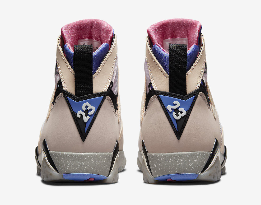 シェリー Air Jordan 7 Shimmer Black Sapphire DJ2636-204 | SneakerNews.com