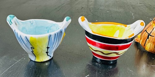 Set Of 4 Late 20th Century Italian Ceramic Egg Cups - Embossed ITALY - Picture 11 of 15