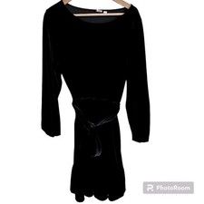 Gap women’s dress medium black velvet tie waist