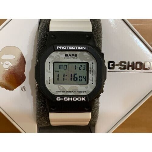 G-SHOCK x A BATHING APE DW-5600VT Quartz digital wristwatch G-SHOCK x A BATHING APE DW-5600VT Quartz digital wristwatch