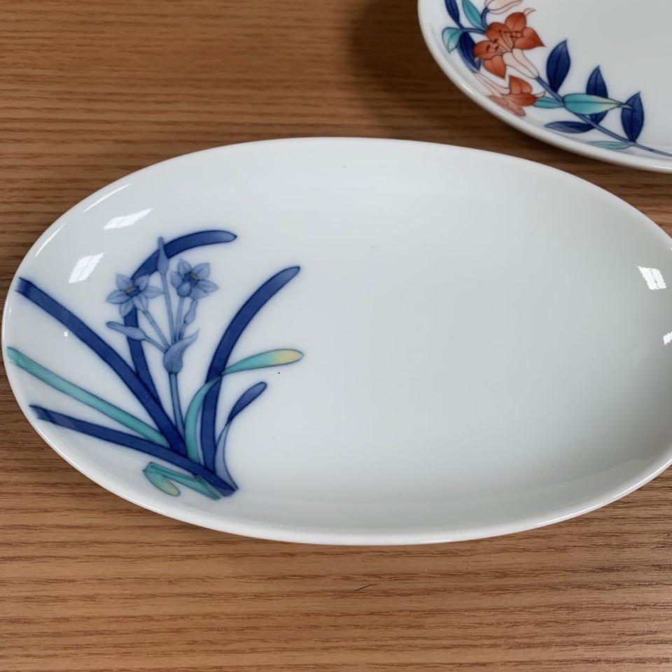 Imari ware Hataman Toen Five herbs flower ellipse small plate 5pattern