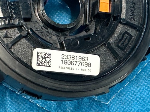 GMC Sierra 1500 Steering Wheel Clock Spring Spiral Cable Non-Heated 2014-2019 OE - Picture 2 of 6