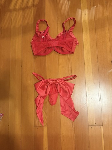 Victoria’s Secret Dream Angle Red Satin Lingerie Set 2 Pcs Bra 32DD/E+Thong XS - Picture 5 of 7