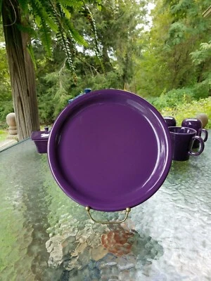 FIESTAWARE BISTRO style DINNER PLATE mulberry purple HOMER LAUGHLIN FIESTA WARE 10.5" new