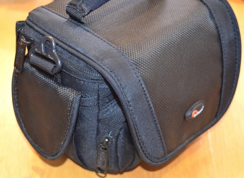 LOWEPRO Edit 110 Camcorder Bag (Black) - Picture 4 of 12