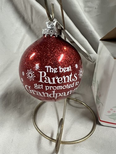 The Best Parents get Promoted to Grandparents Christmas Ornaments New - Picture 2 of 3