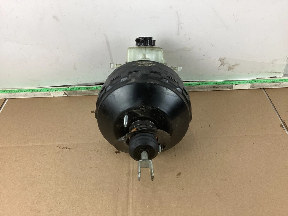 BMW 328i Xdrive 2007-2013 refuerzo de freno cilindro maestro depósito 6778817 OEM Foto 4 de 4