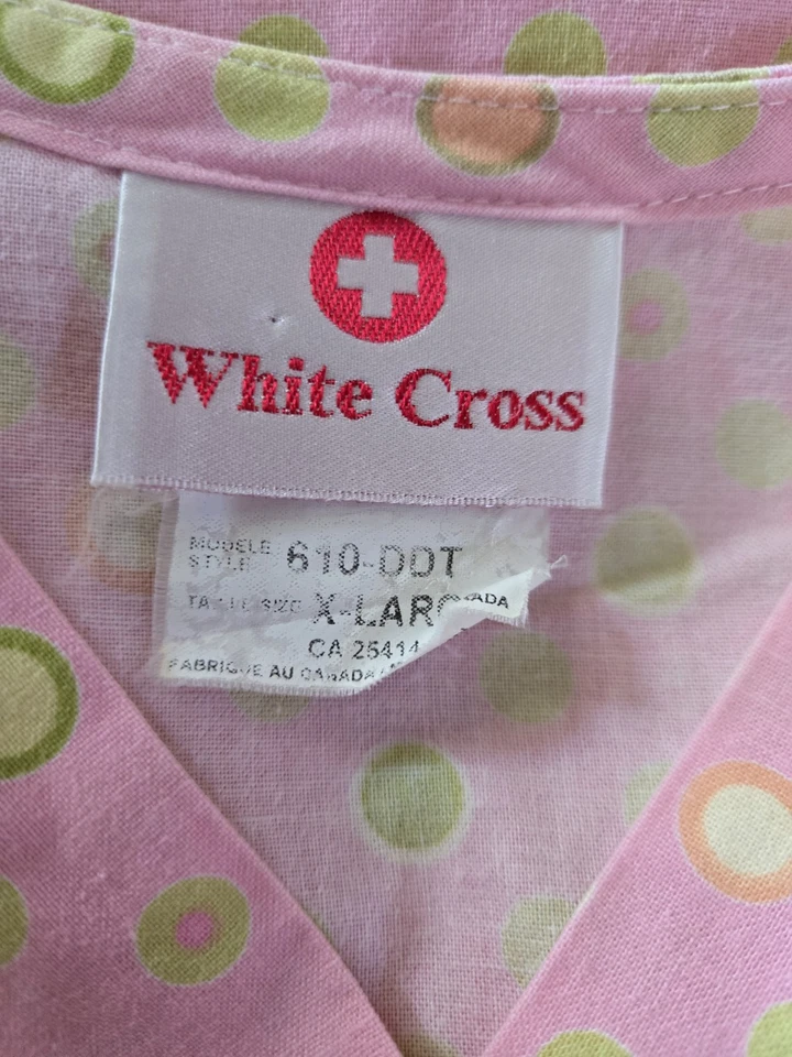 Blusa esfoliante WHITE CROSS tamanho XL-rosa/limão estampa de bolinhas-peito 27"/L 29" - Imagem 3 de 4