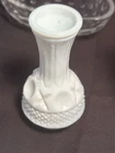 Vintage Small Milk Glass Bud Vase X’s & O’s Pattern 4” Made In Taiwan