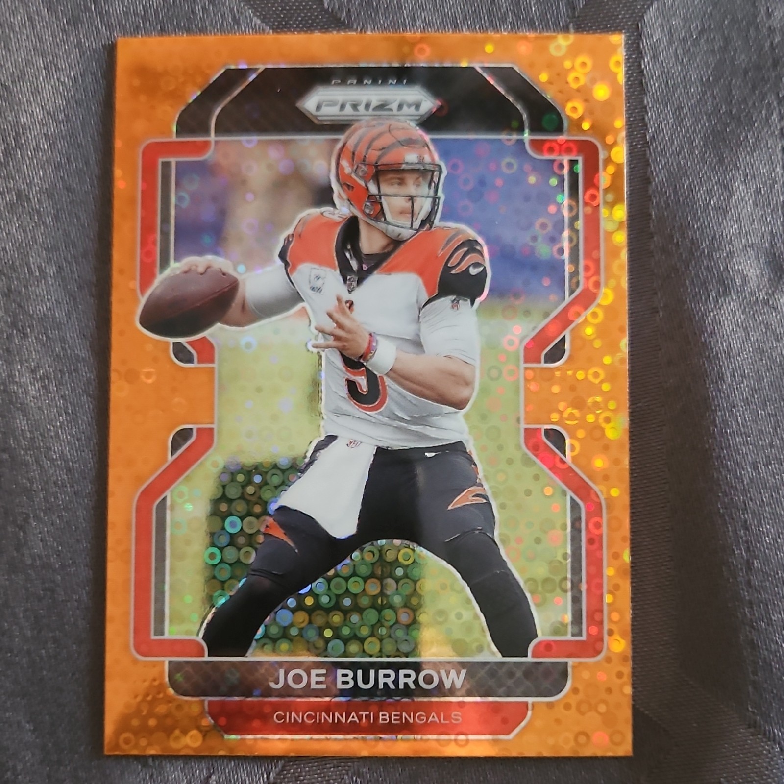 2021 Panini Prizm Football Joe Burrow #273 Orange Disco Prizm Cincinnati Bengals