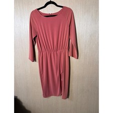 St. John Size 4 Vintage Salmon Pink Dress 3/4 Sleeve Knit Sheath Career Cocktail