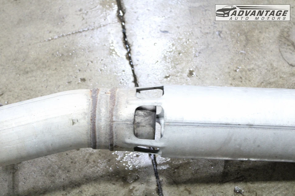 GMC SIERRA 2500 HD 2023-2025 doble cabina 6,6 L V8 sistema de escape tubo resonador OEM Foto 4 de 4