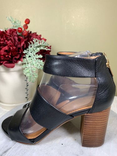 Banana Republic Black Leather Back Zipper Block Heel Shoes Womens Size US 6 - Picture 8 of 12