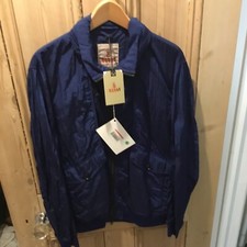 Giacca Baracuta taglia 48 blu navy tinta in capo nuova con etichetta prezzo di listino £325
