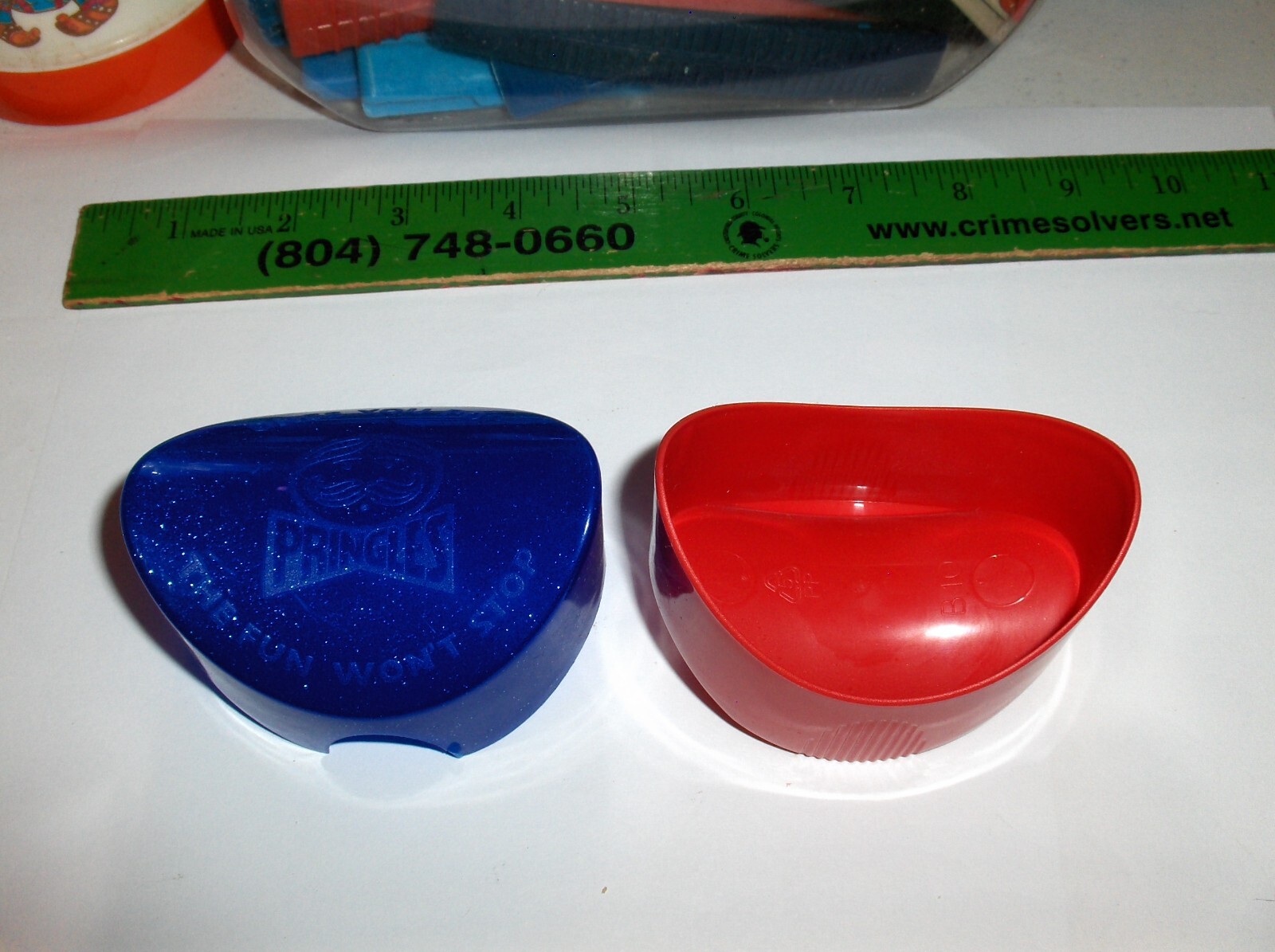 Pringles Potato Chip Holder Container Keeper 2tone Red & Blue Very for