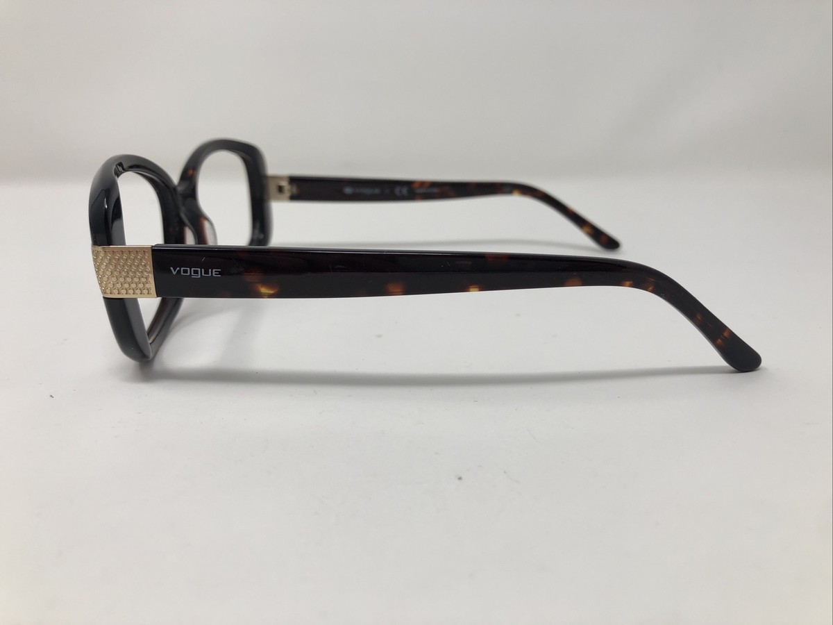 ?️Vogue VO5089-S Sunglasses 55/18 135 /KAG654?️ Vogue Eyewear VO5625S Sunglasses | LensCrafters main image 4