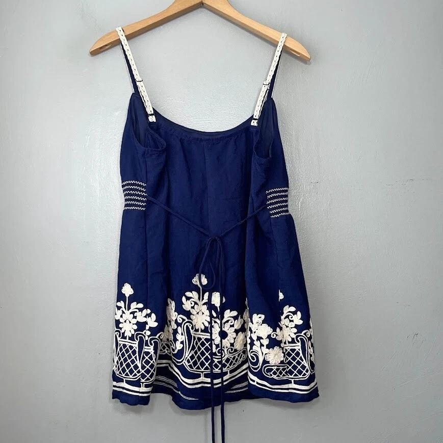 Y2K Size XL Blue White Smocked Babydoll Tank Top Embroidered Boho Cottagecore - Image 4 of 4