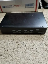 KVM Switch 4 Port USB DisplayPort with 7.1 Audio SV431DPUA Startech - Untested