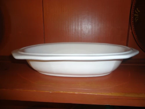PFALTZGRAFF -HERITAGE - OVAL SERVING BOWL BOWL 11 "X 8 1/4"-  EXCELLENT -USA