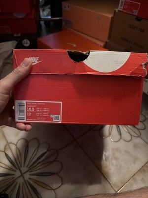 Size 10.5 - Nike React Presto Black White
