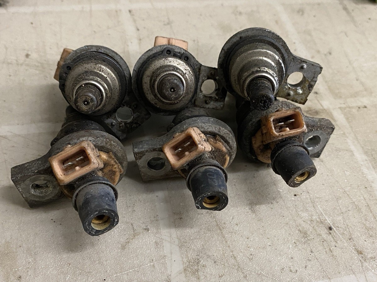 1984-1989 Nissan 300zx NA Engine Fuel Injector Set of 6 Used OEM
